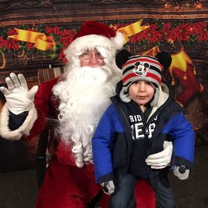 Meet your Posher, Dennis